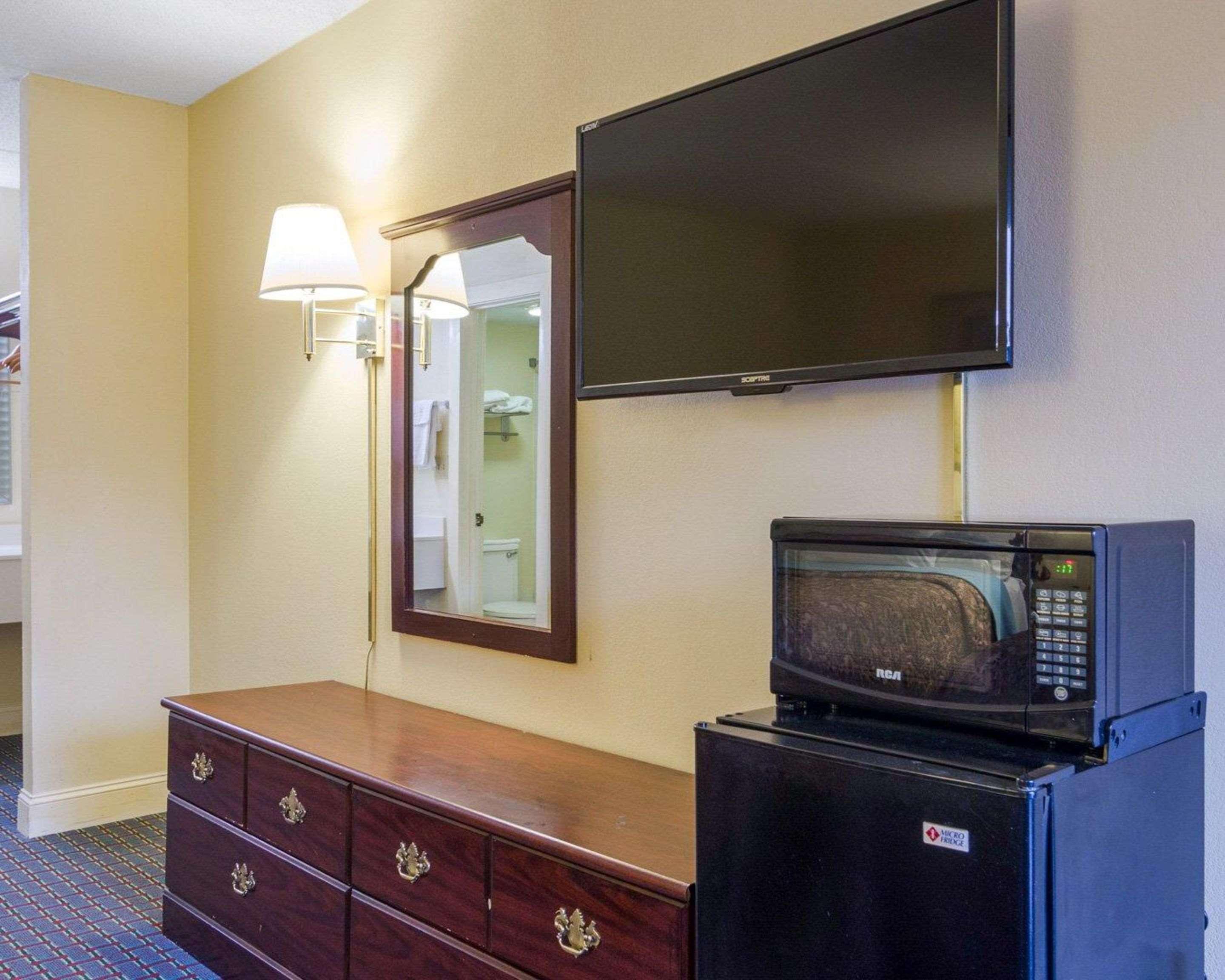 Rodeway Inn Norcross Extérieur photo