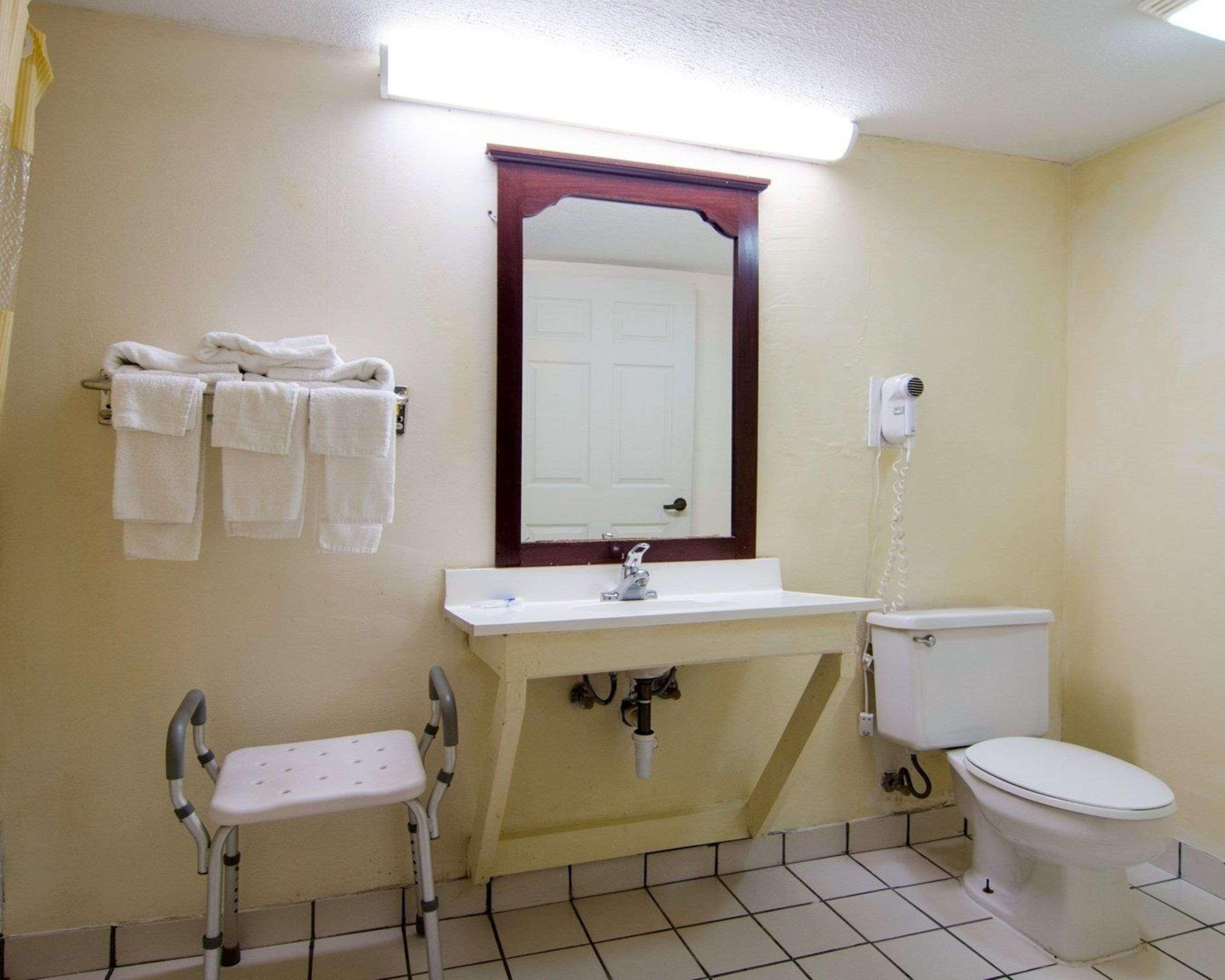 Rodeway Inn Norcross Extérieur photo