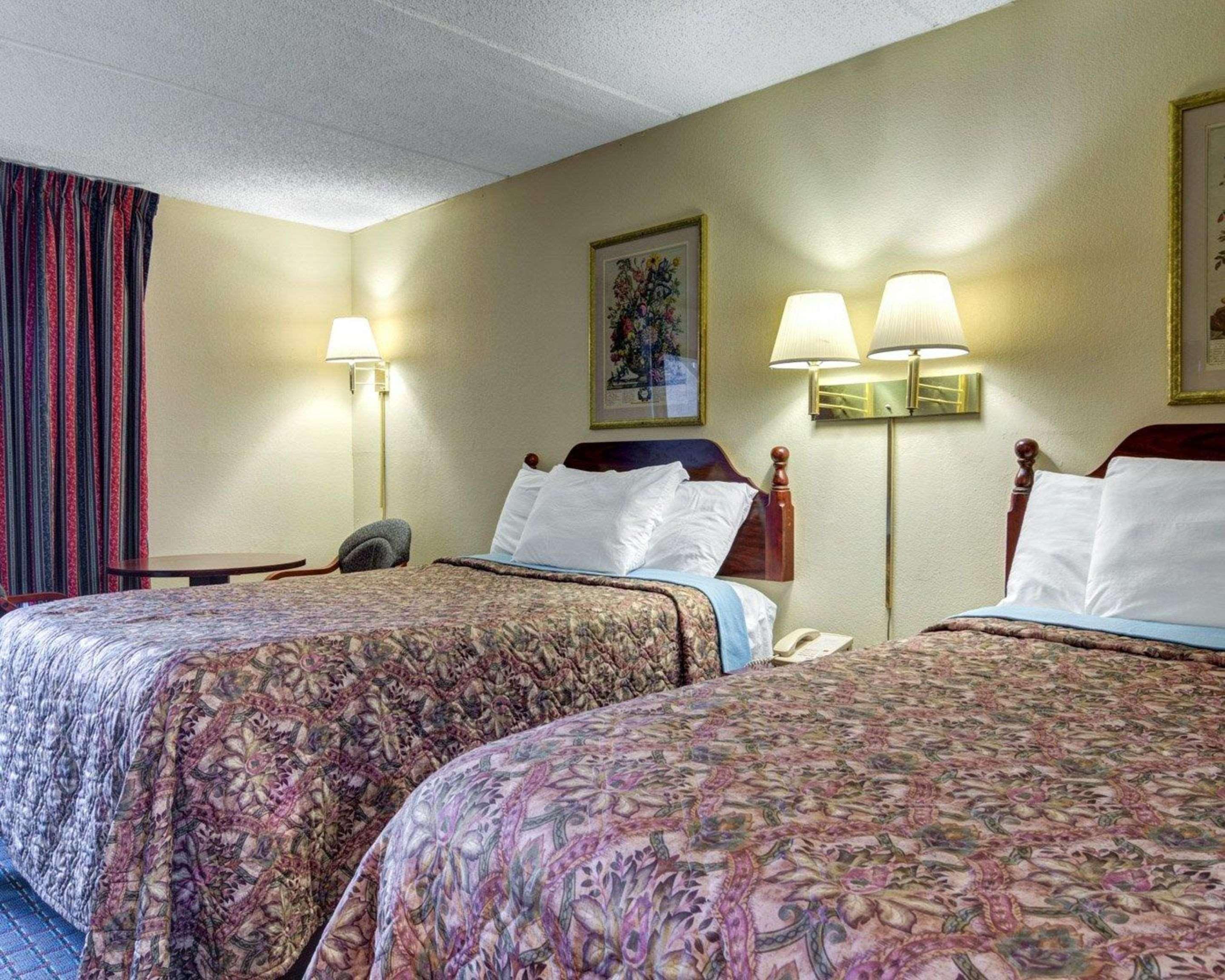 Rodeway Inn Norcross Extérieur photo