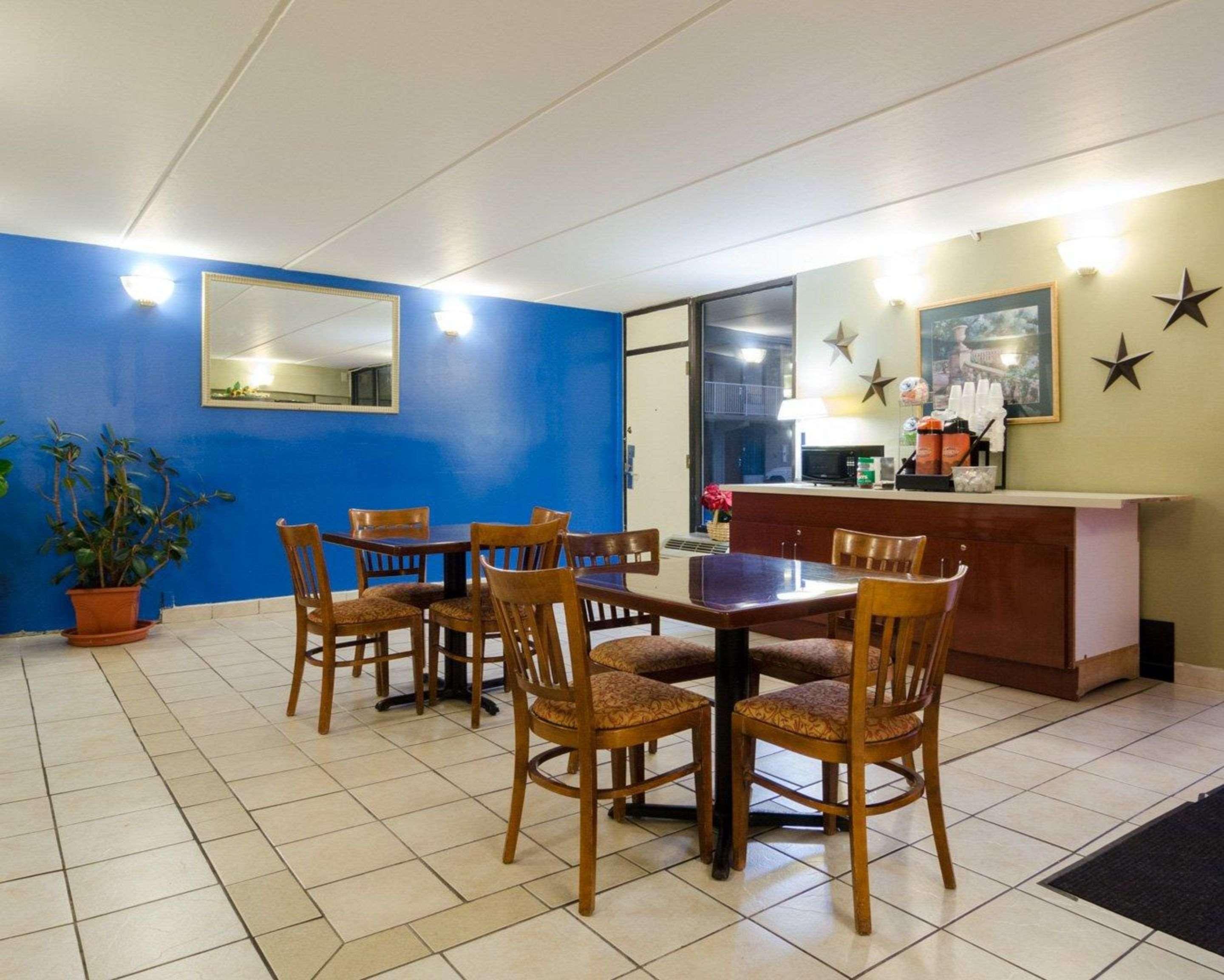 Rodeway Inn Norcross Extérieur photo