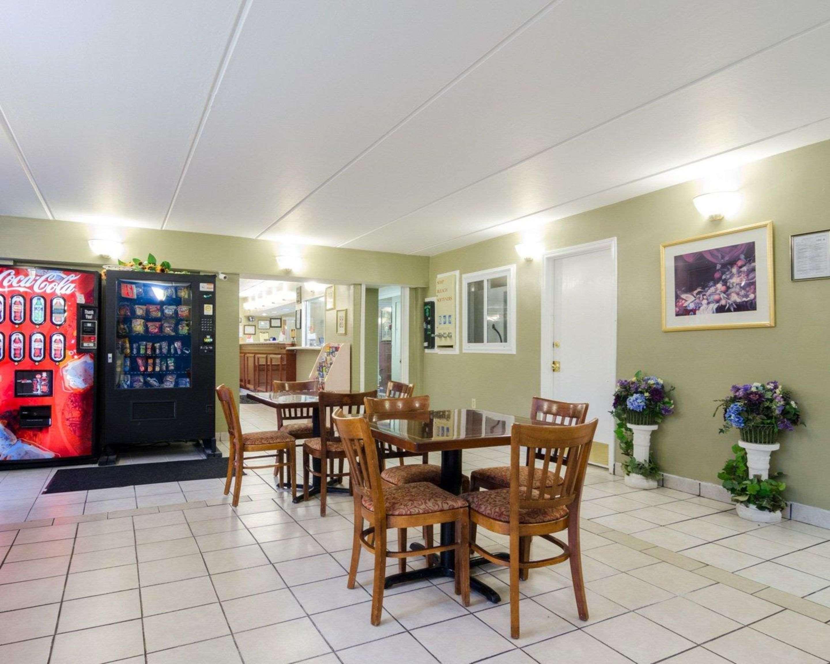 Rodeway Inn Norcross Extérieur photo